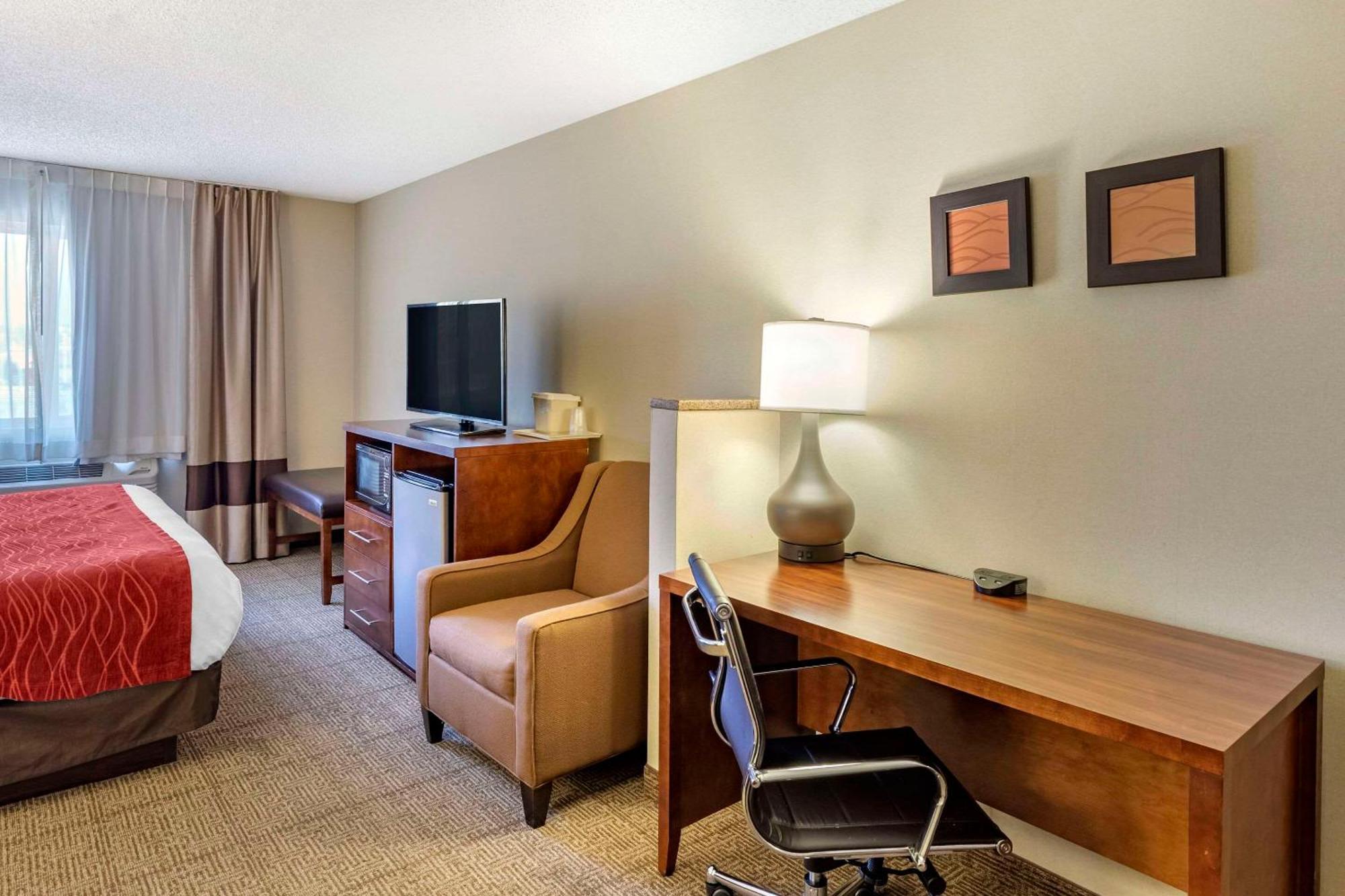 Comfort Inn Denver West Arvada Station Wheat Ridge Exterior photo