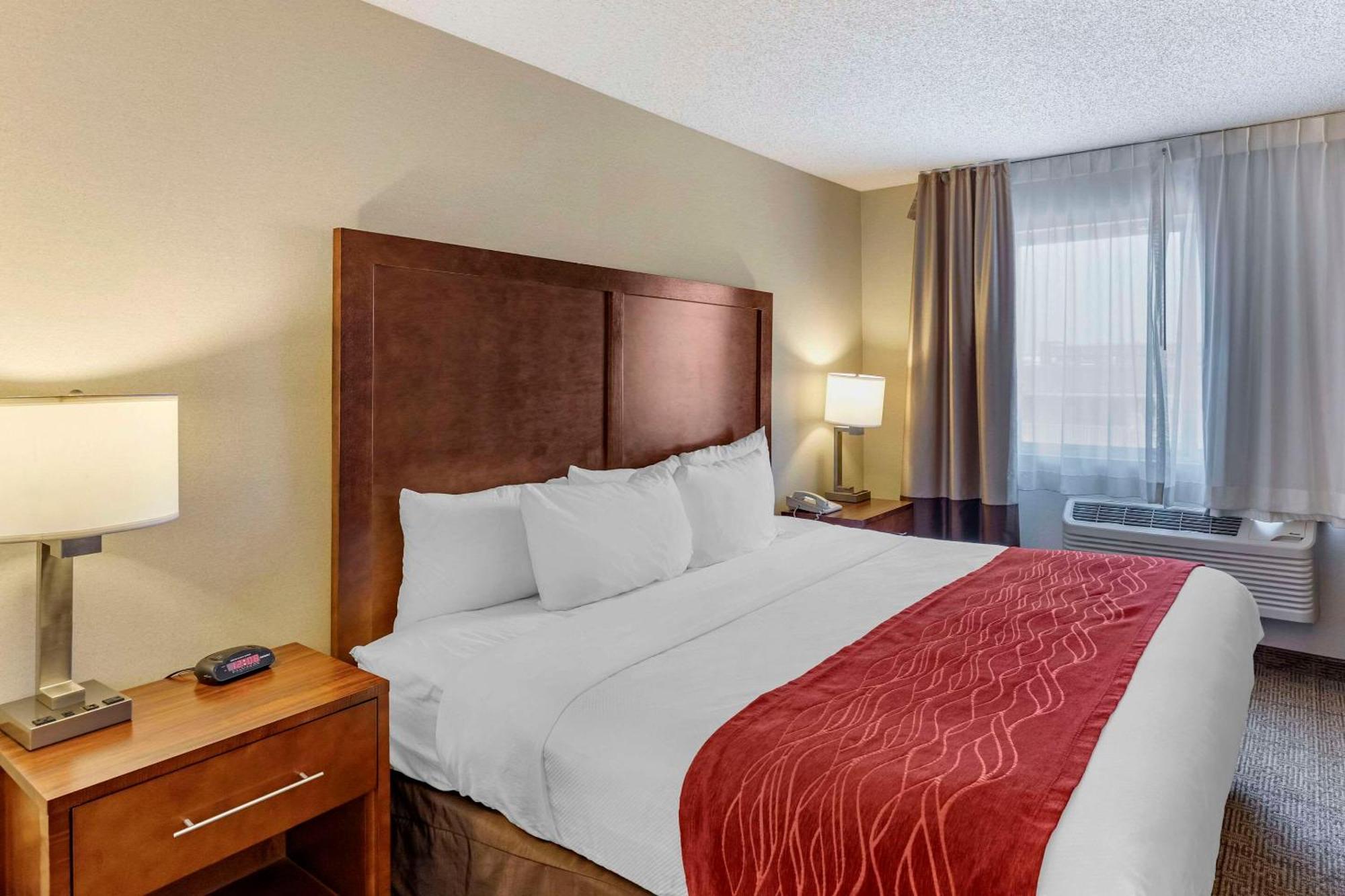 Comfort Inn Denver West Arvada Station Wheat Ridge Exterior photo