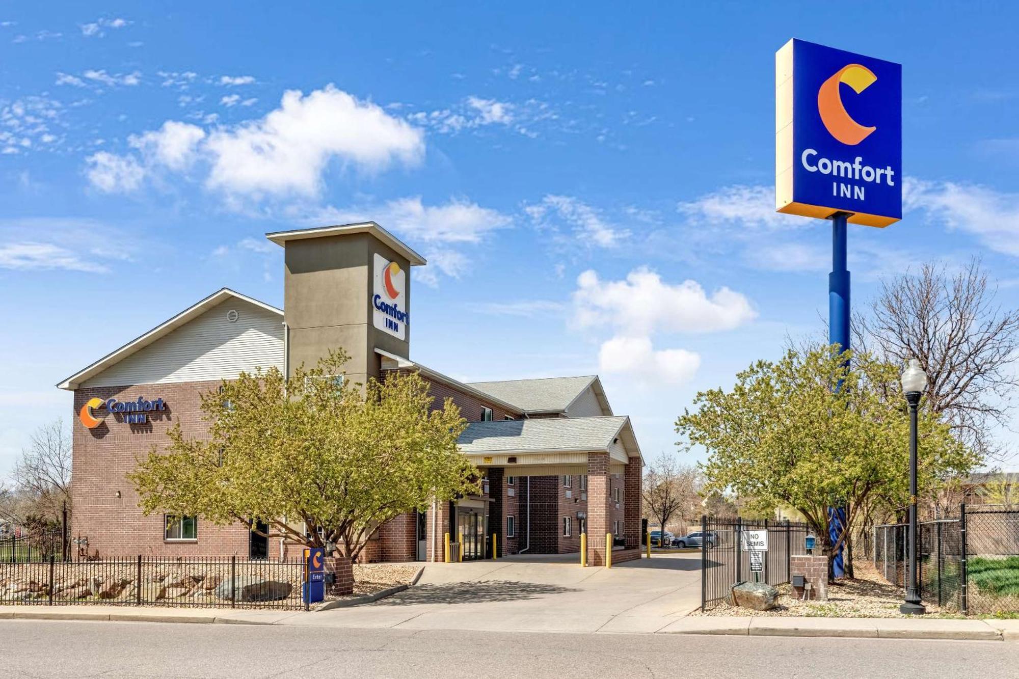 Comfort Inn Denver West Arvada Station Wheat Ridge Exterior photo
